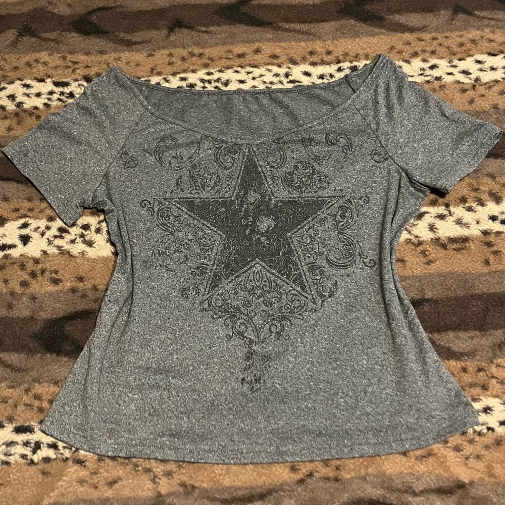Romwe Gray Black Star Shirt (Large)